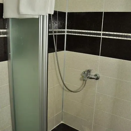 Unside Aparthotel 2*